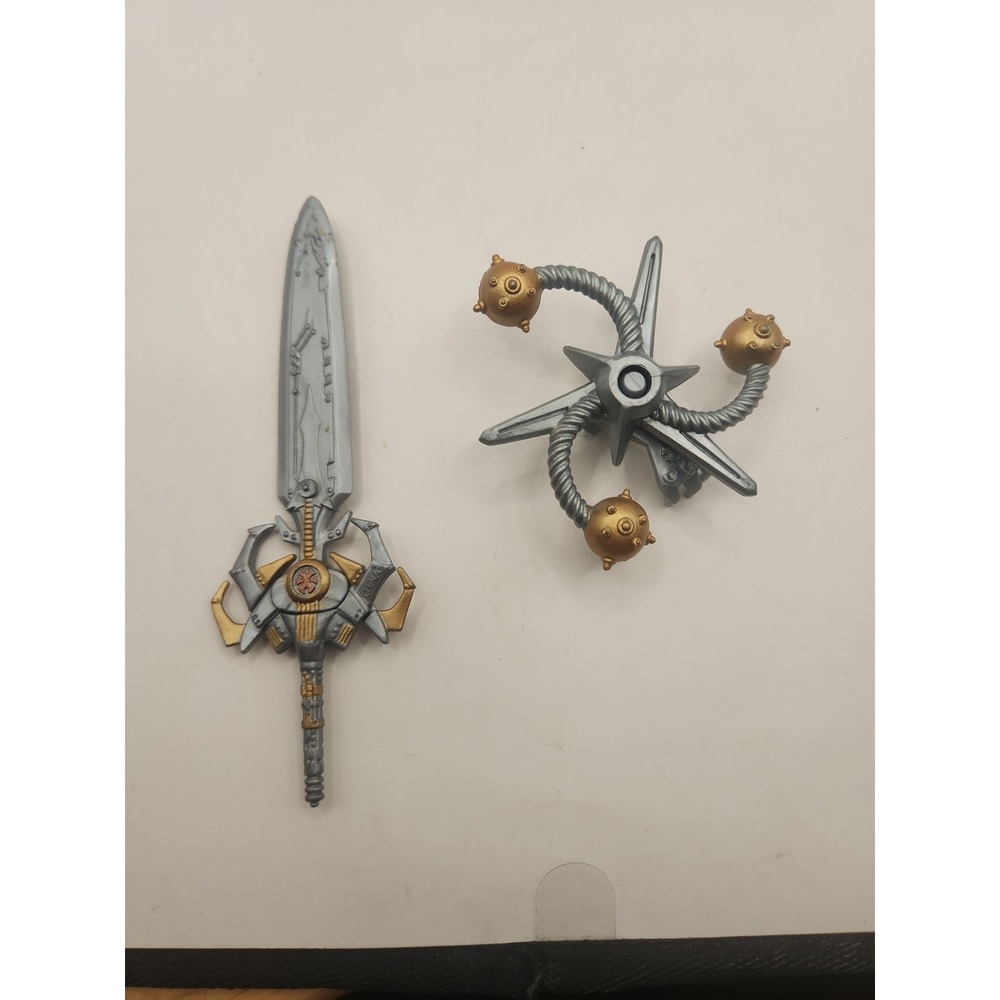 Masters of the Universe HE-MAN POWER SWORD and SMASH BLADE 2002 gold motu parts